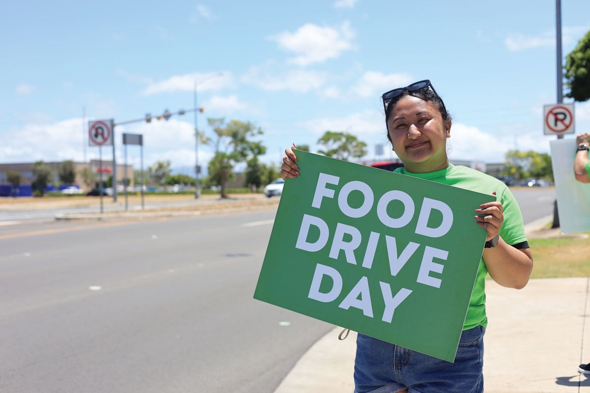 HFB_FoodDriveDay_2025_KaMakanaAlii_40-rev Hfb Fooddriveday 2025 Kamakanaalii 40 Rev