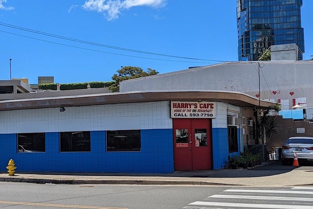 Harrys Cafe Eric Baranda 1