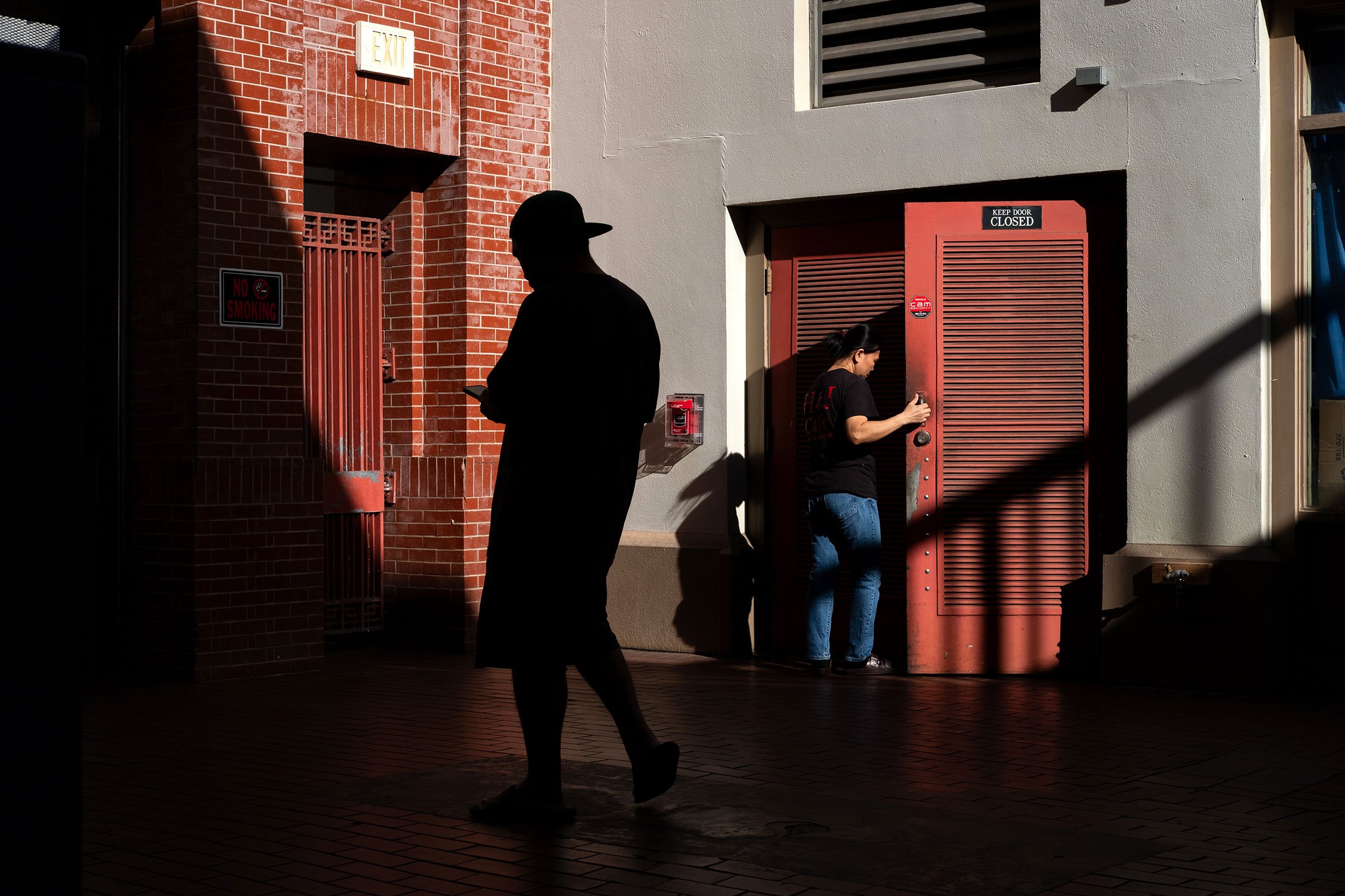 honolulumagazine.com - Diane Seo - Chinatown Through A Lens