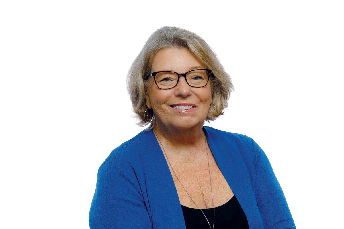 Hn2610 Ay Cw Georja Skinner 3963