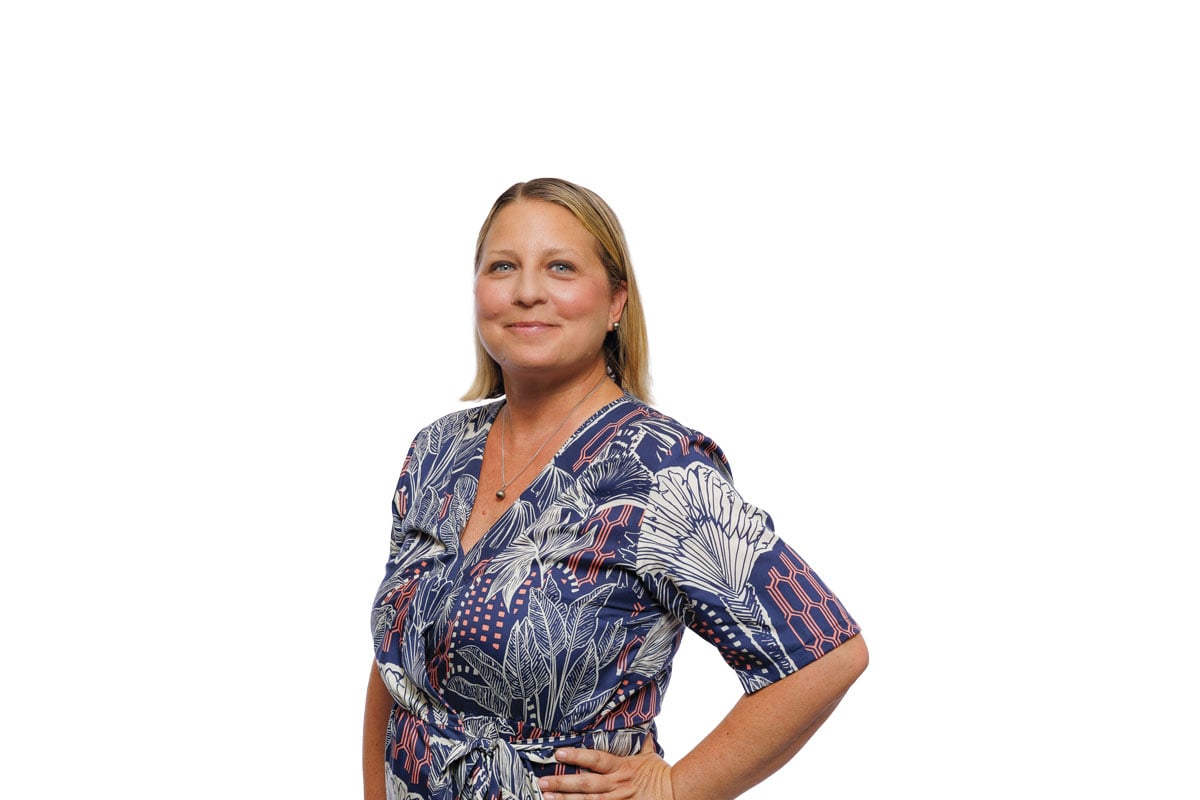 Hn2609 Ay Cw Laura Ayers 9138