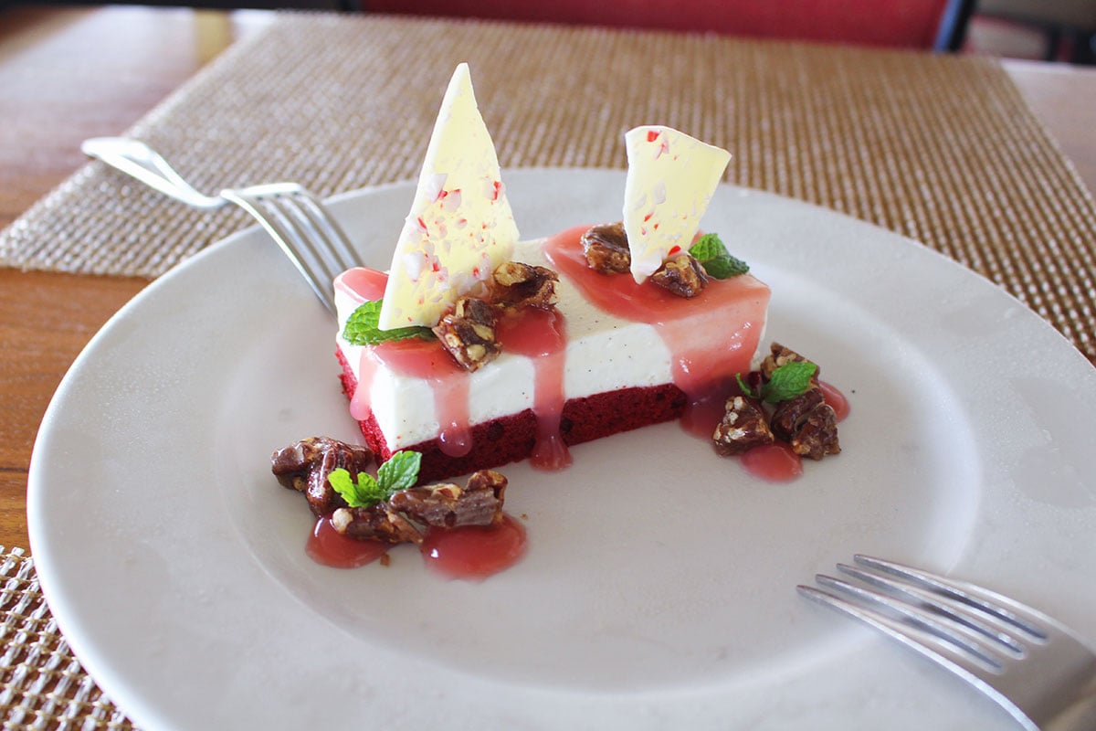 Travel PR News  Hilton Hawaiian Village Waikiki Beach Resort Announces  Christmas Dining Options