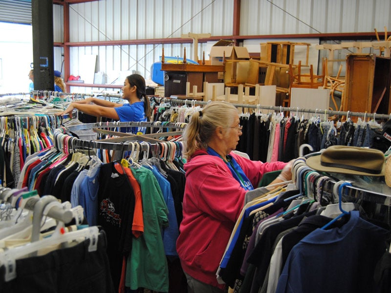 Give Back Helping Hands Hawaii