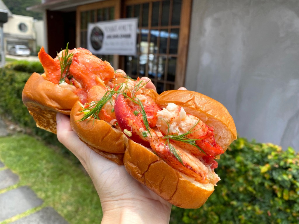 Feast Lobster Roll