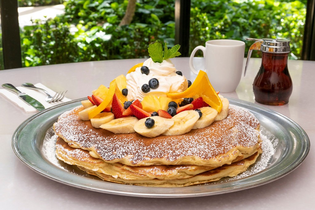 Mac 24 7 Fresh Fruit Pancake Easter