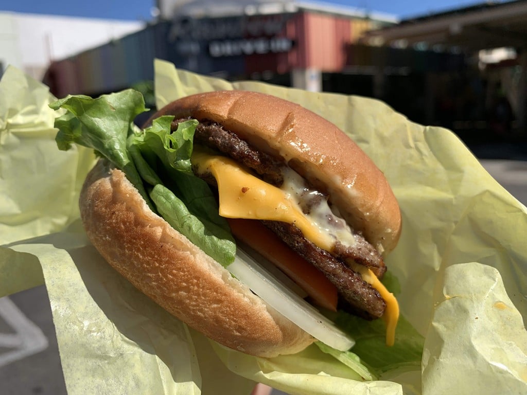 5 Restaurants To Satisfy Your Craving For An Old School Burger On Oahu Rainbow Drive In