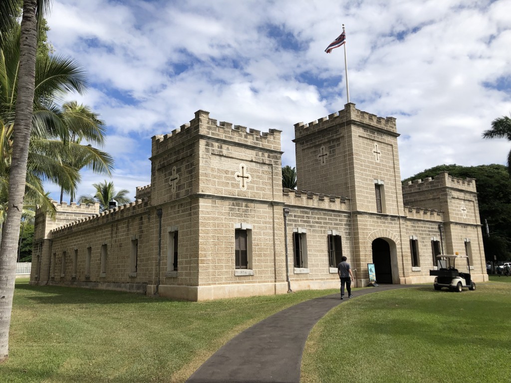 Iolanibarracks
