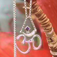 Omnecklace