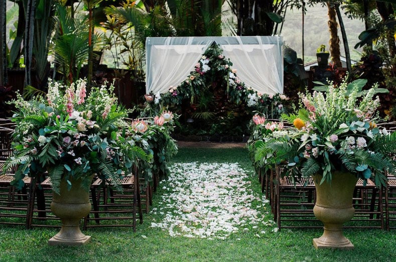 Honolulu Weddings Toss Alternatives Aisle