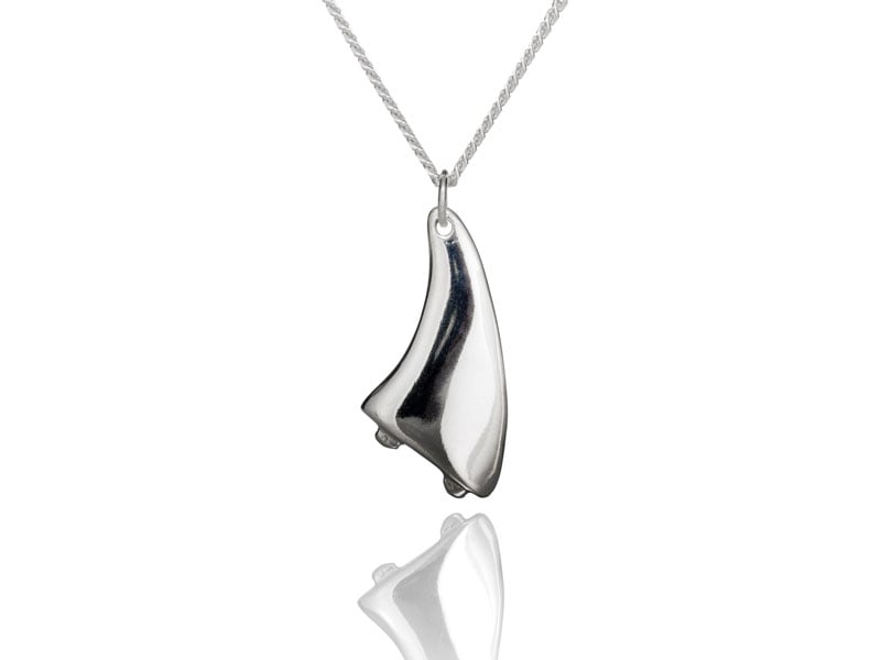 Style Junxjo Fin Necklace Thumb
