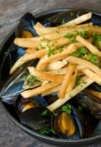 Musselsandpommefritesvert