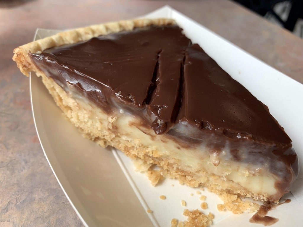 First Look Tanyas Pies And Grill Chocolate Pie