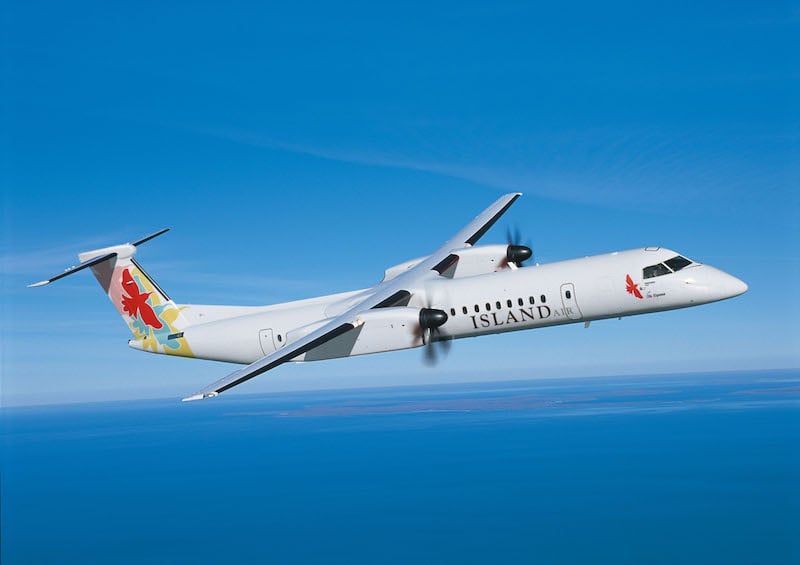 Q400 Plane New