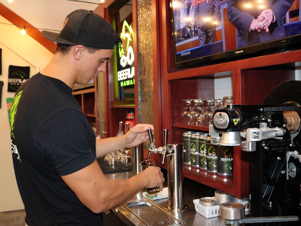 Beer Lab HI Opens a Third Location on O‘ahu at Pearlridge Center