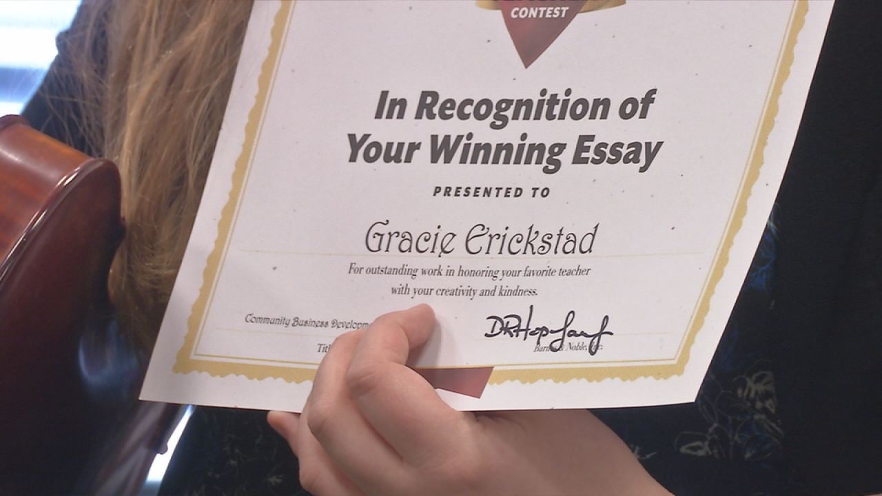 One Lucky Teacher and Student Were Awarded at Barnes And Noble