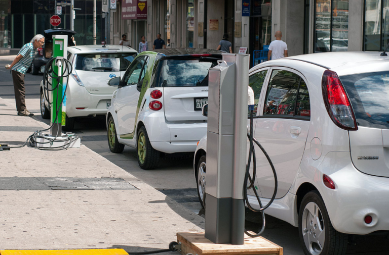 Electric Vehicle Charging Stations to be Installed in North Dakota