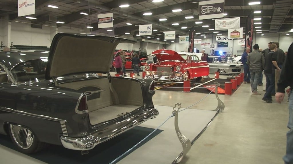 Toppers Car Club Holds Annual Car Show