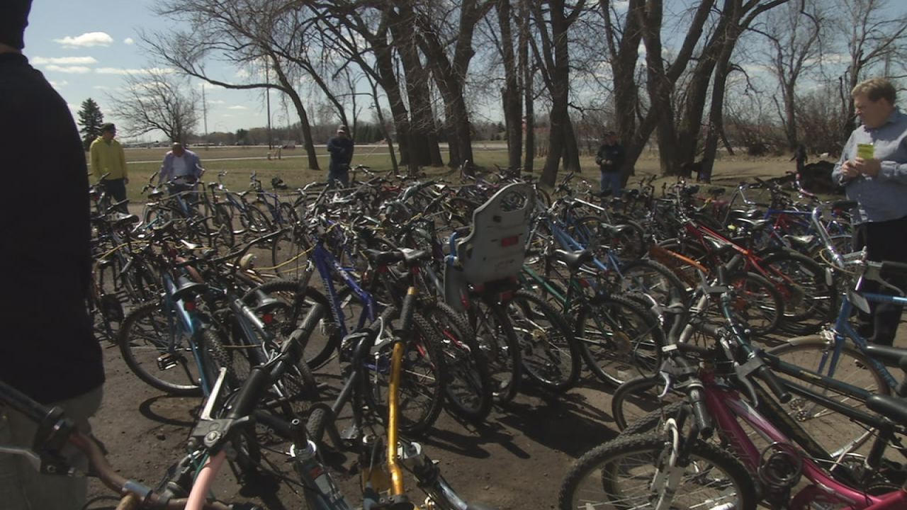 Moorhead Police Auction Off Impounded Vehicles