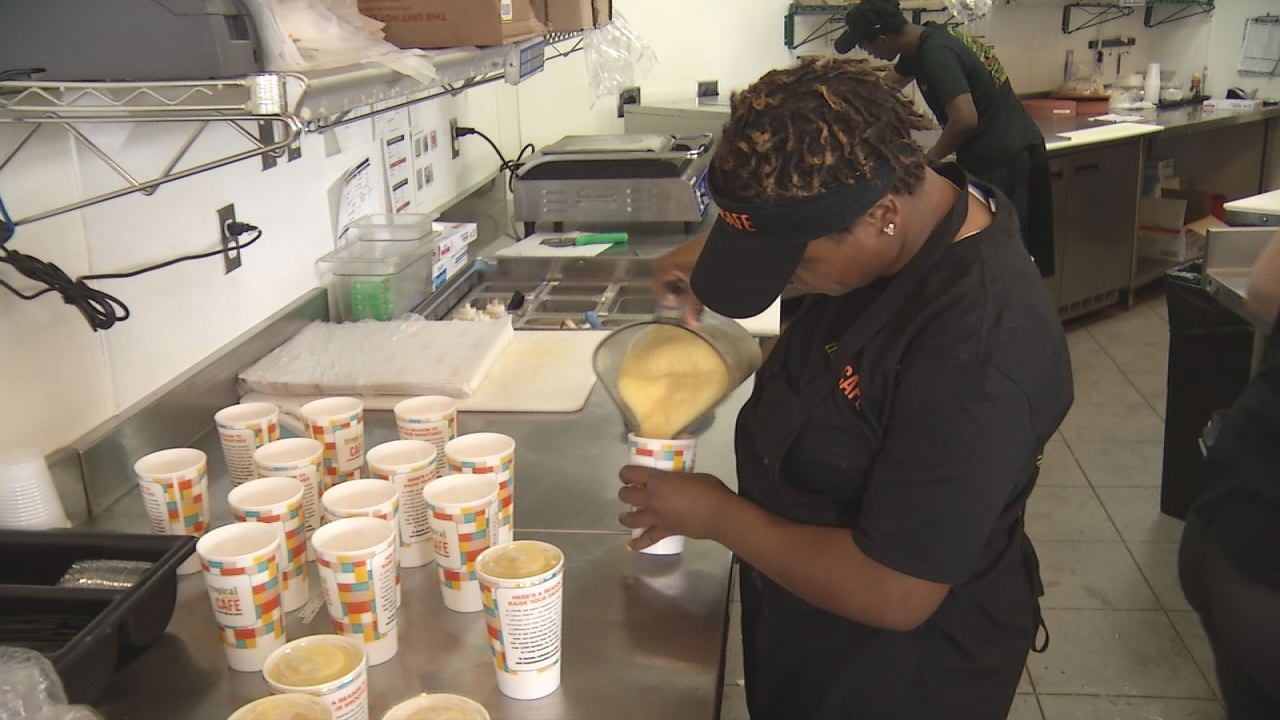 Tropical Smoothie Cafe Celebrates National Flip Flop Day
