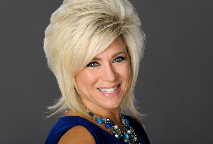 Theresa Caputo Live! The Experience Coming To Alerus Center - KVRR ...