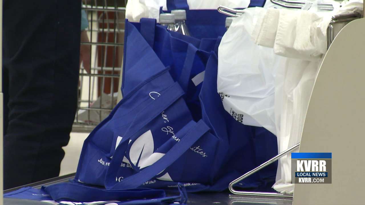 Minnesota Environmental Groups Push for Bag Fees - KVRR Local News