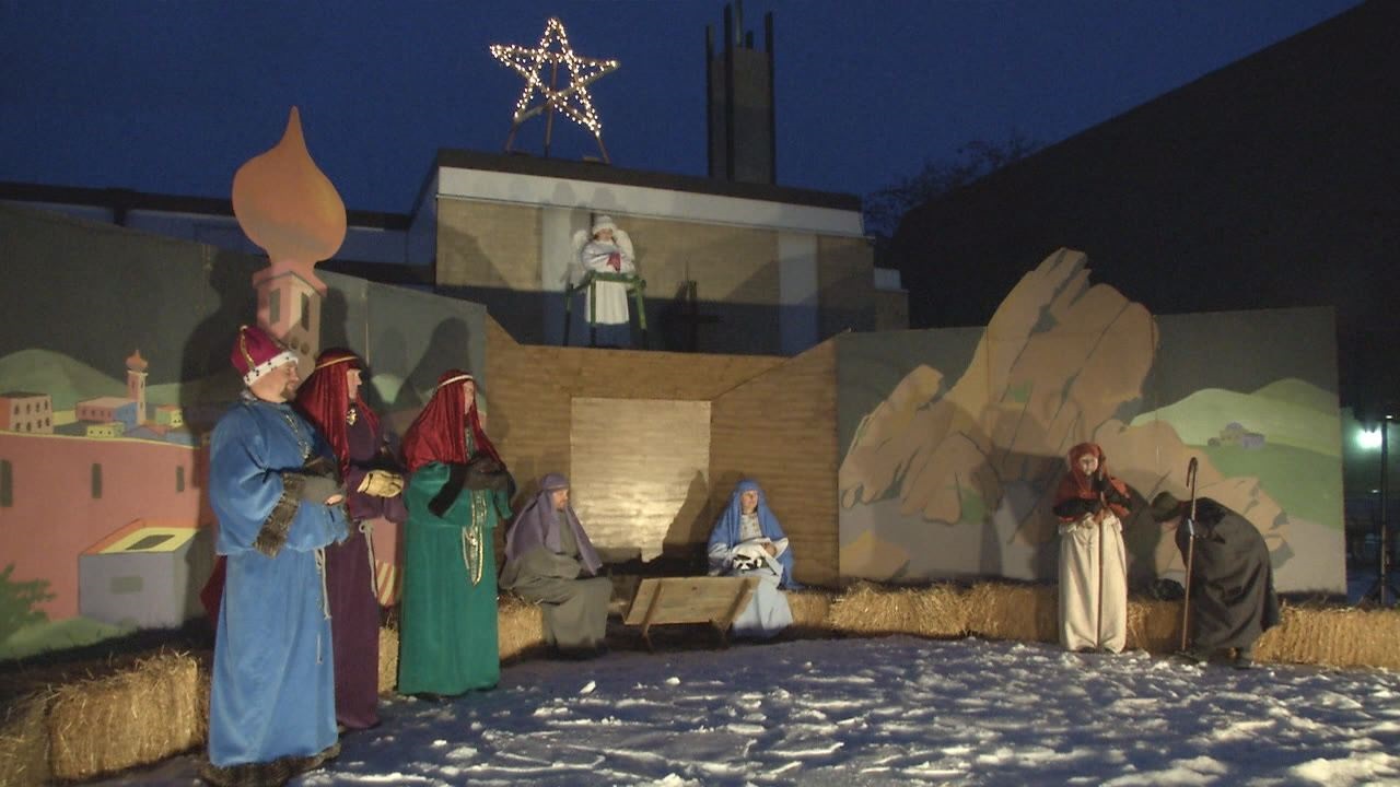 Faith United Methodist Celebrates Beginning Of Advent With Live 