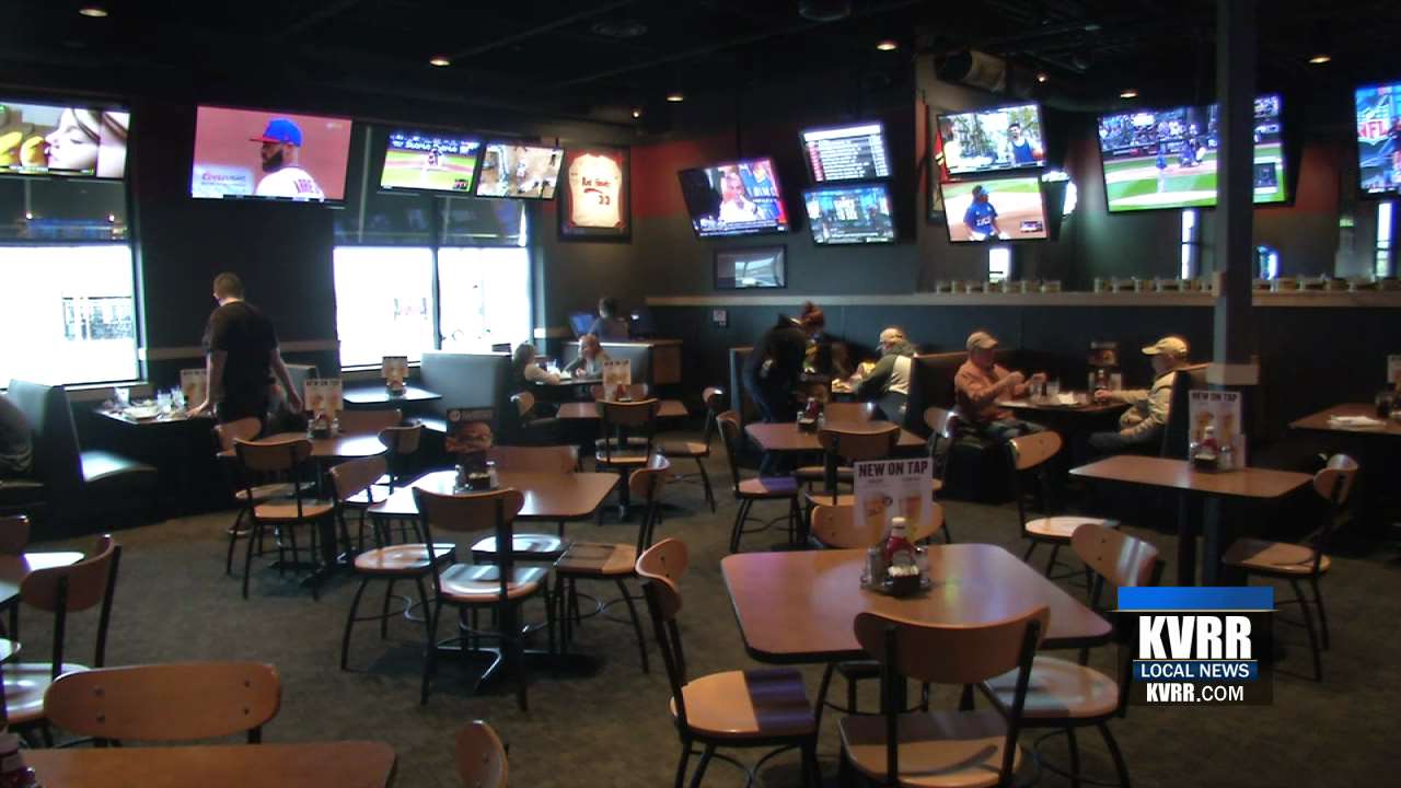 Buffalo Wild Wings Teams Up with Boys and Girls Club for Community Day