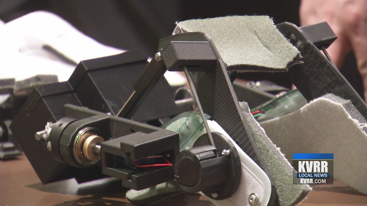 NDSU electrical & computer engineering students work together on