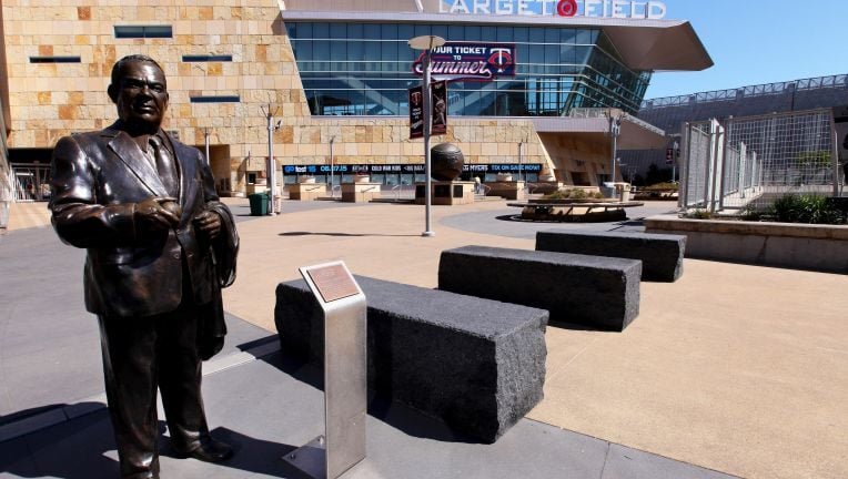 Calvin Griffith Statue