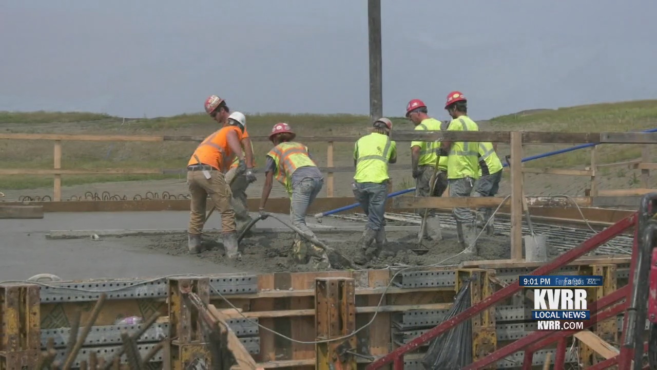 Sen. John Hoeven visits FM Diversion inlet concrete pour