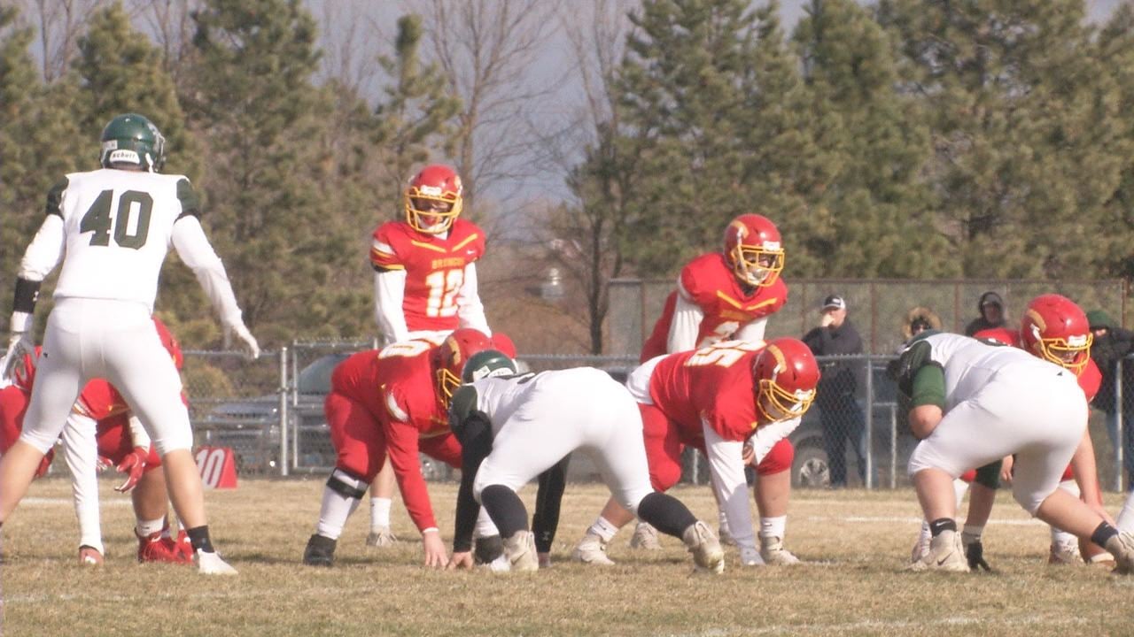 Lisbon, Thompson football get ready for start of Division A playoffs