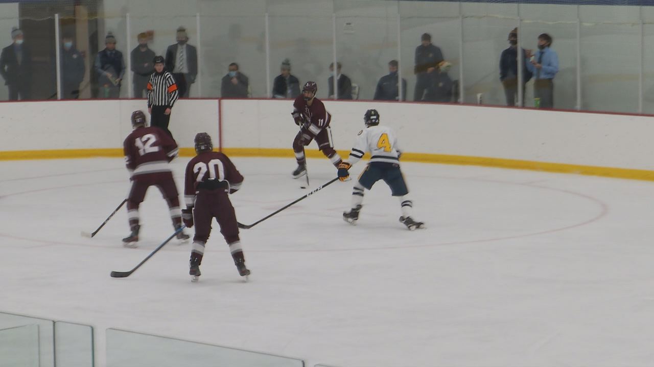 Grand Forks Central Hockey Win Second Straight To Begin Season KVRR