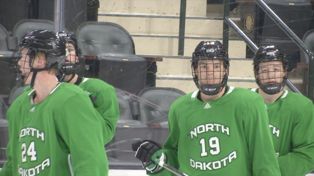 Und Hockey Still