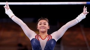 Getty Suni Lee Bars