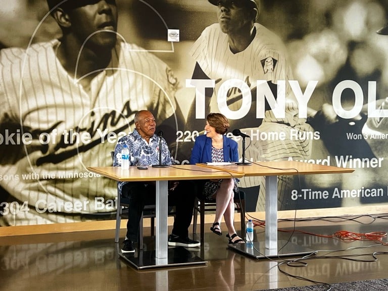 Sen. Klobuchar helps Tony Oliva's brother in Cuba get visa for Cooperstown  ceremony - CBS Minnesota