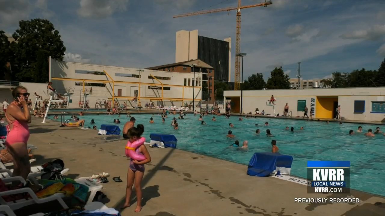 Island Park Pool Sees Record Crowd on Final Day, New Pool To Open in