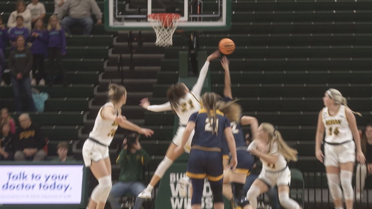 WBB: Bison and Fighting Hawks Postseason Bound – KVRR Local News