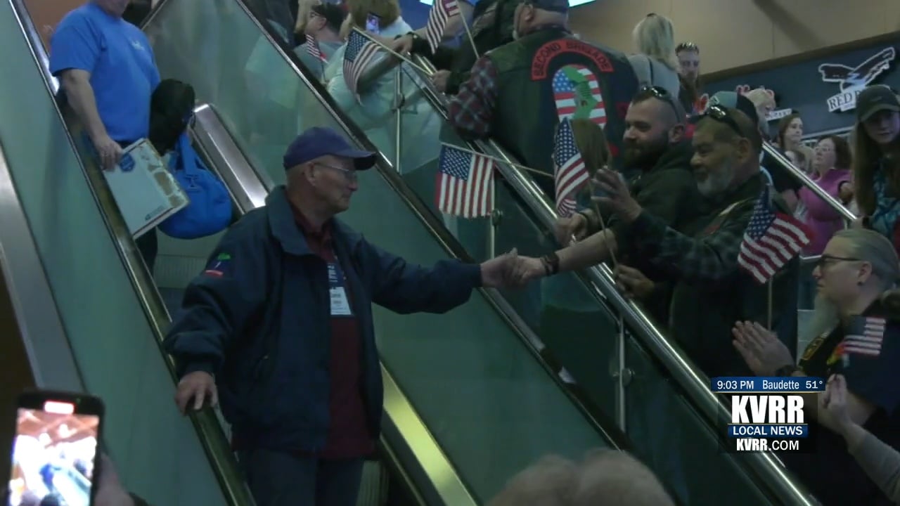 Honor Flight Returns To Fargo After Whirlwind Last Day in Washington, D.C. – KVRR Local News