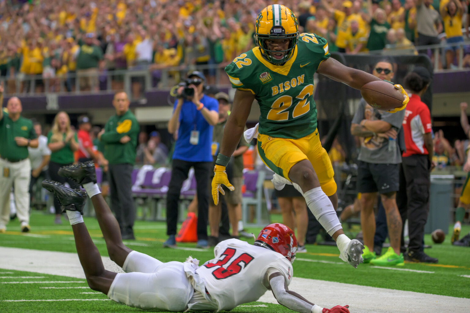 Bison Football open season with 3510 victory over E. Washington KVRR