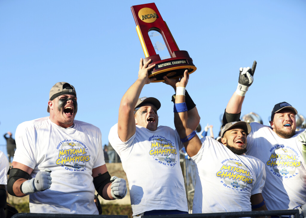 South Dakota State repeats as FCS champs with 29th consecutive win, 23