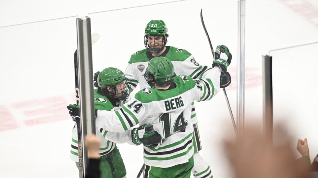 Ncaa Men's Hockey 2024: Alaska Vs North Dakota Jan 05