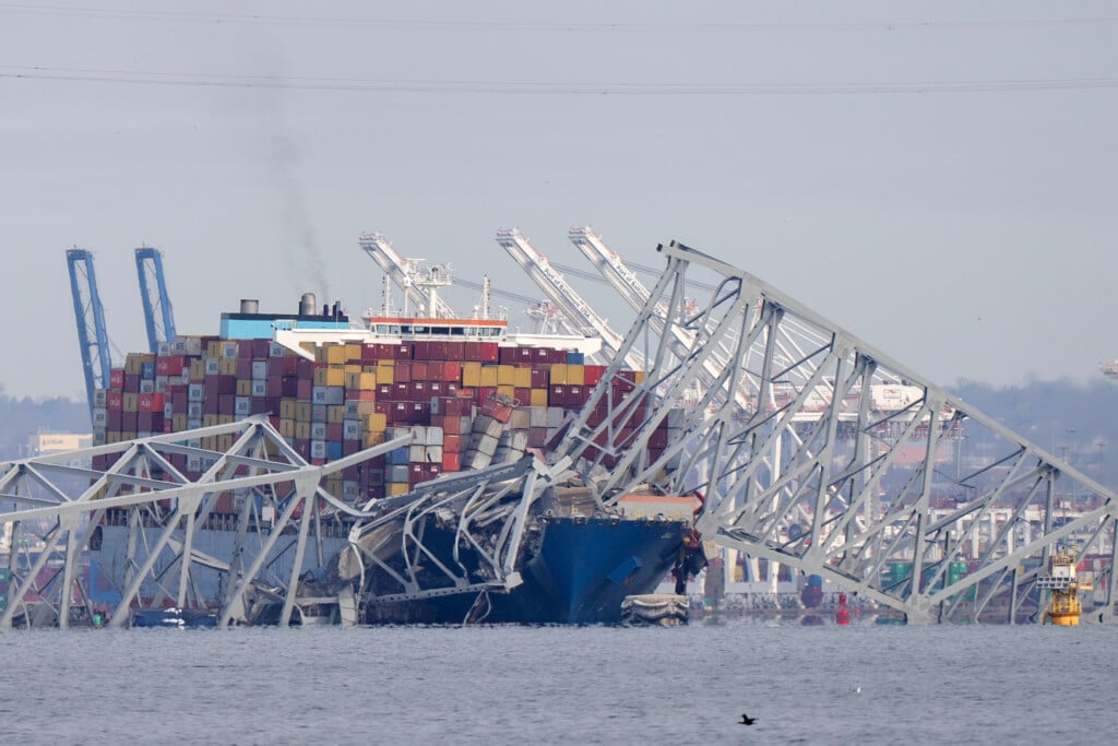 Watch Cargo ship lost power and issued mayday before hitting Baltimore