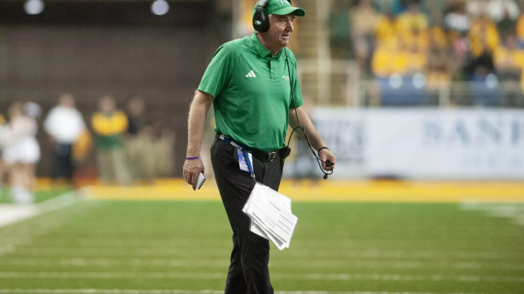 241005 Fb At Ndsu 040