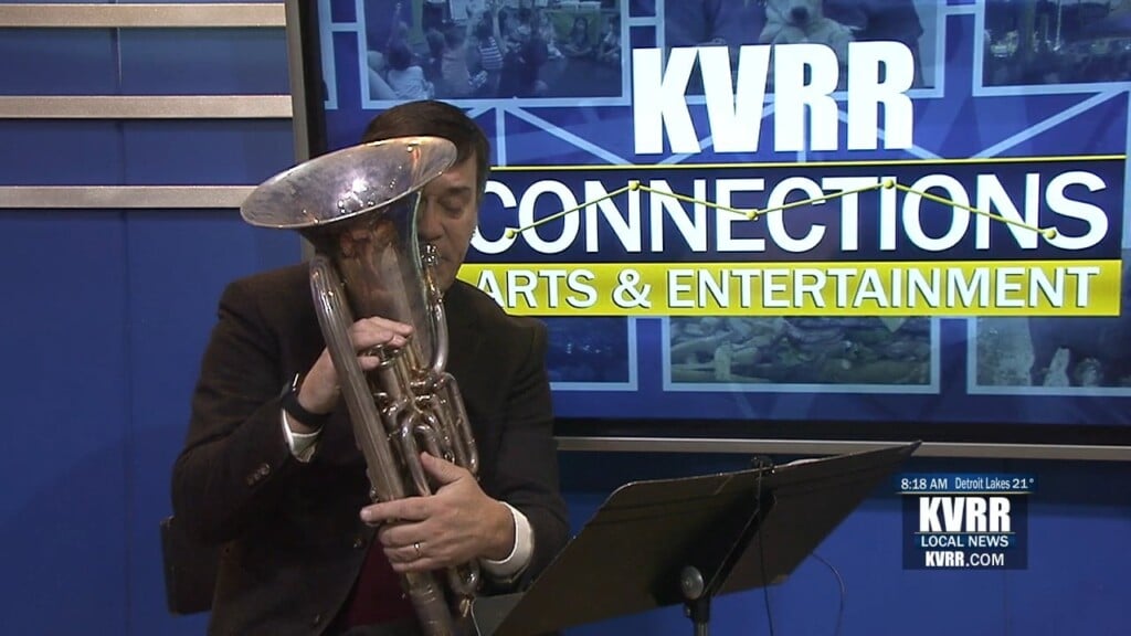 Dr. Nat Dickey Performs For Tubachristmas