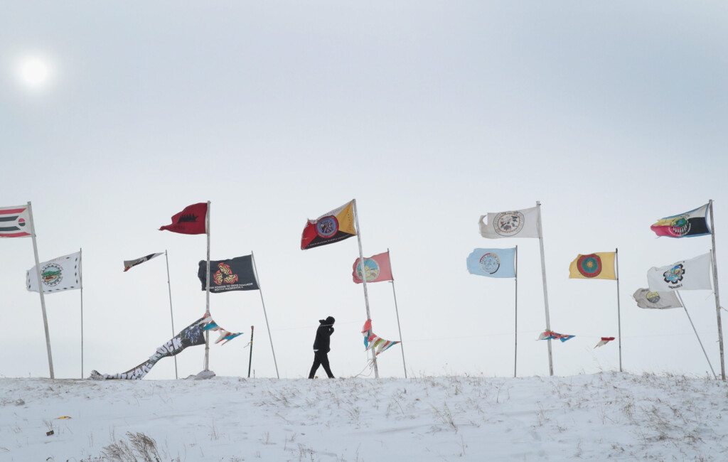 Dakota Pipeline Access Project Protesters Brave Frigid Weather To Continue Encampment