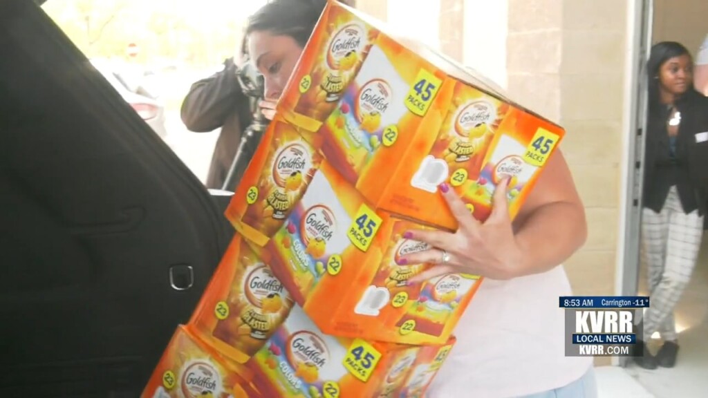 Live: Golden Drive For Homeless Kids Prepares For Giving Hearts Day