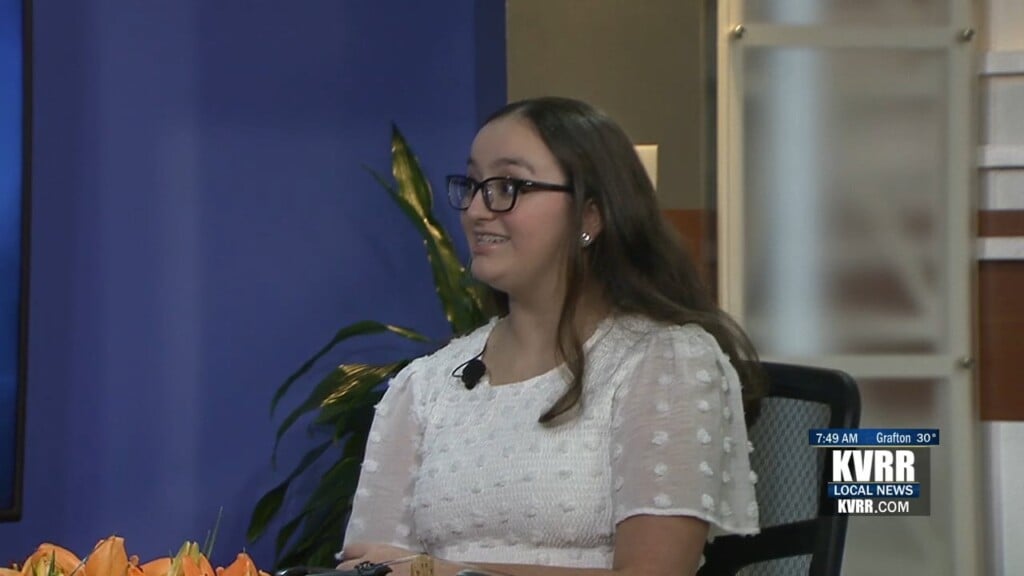 Live: Young Violinist Attempting To Play The National Anthem In All 50 States