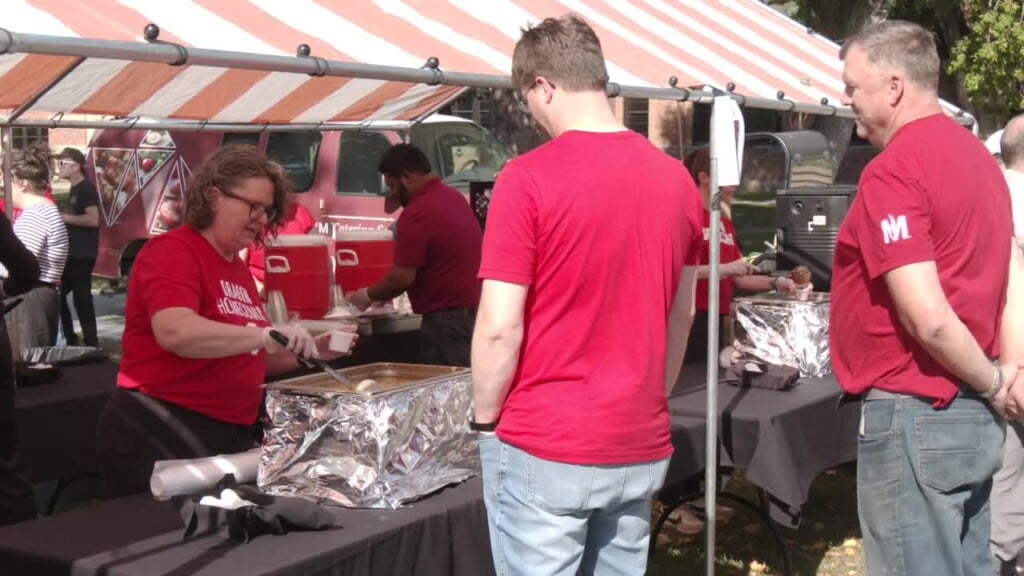 Msum Deans Face Off In Chili Competition