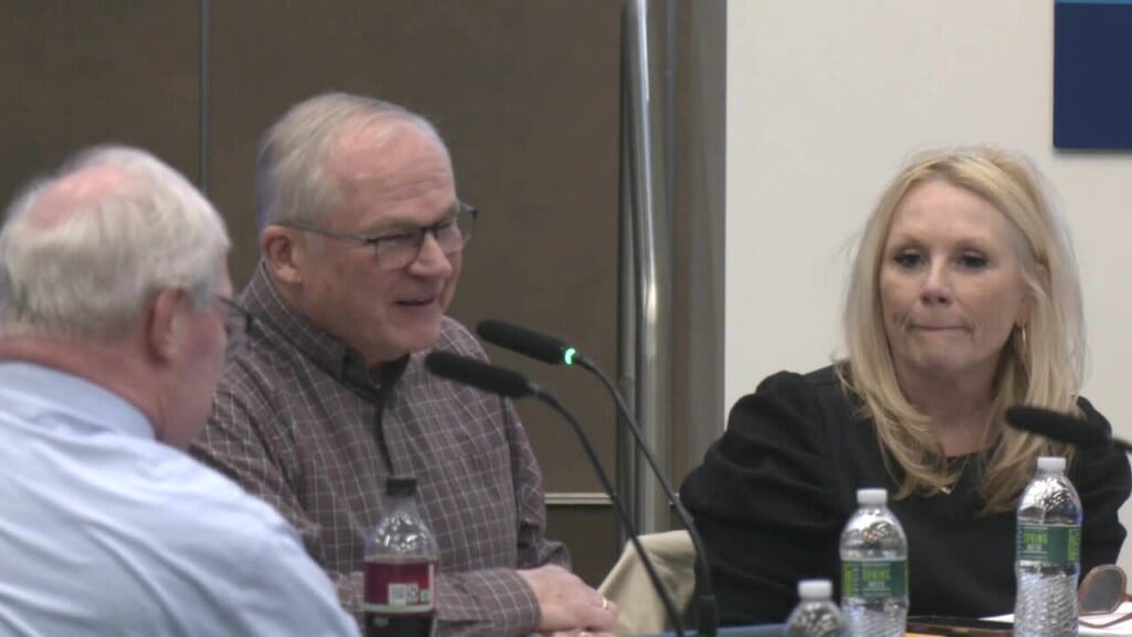 Committee Makes Final Rankings For Site For A Convention Center