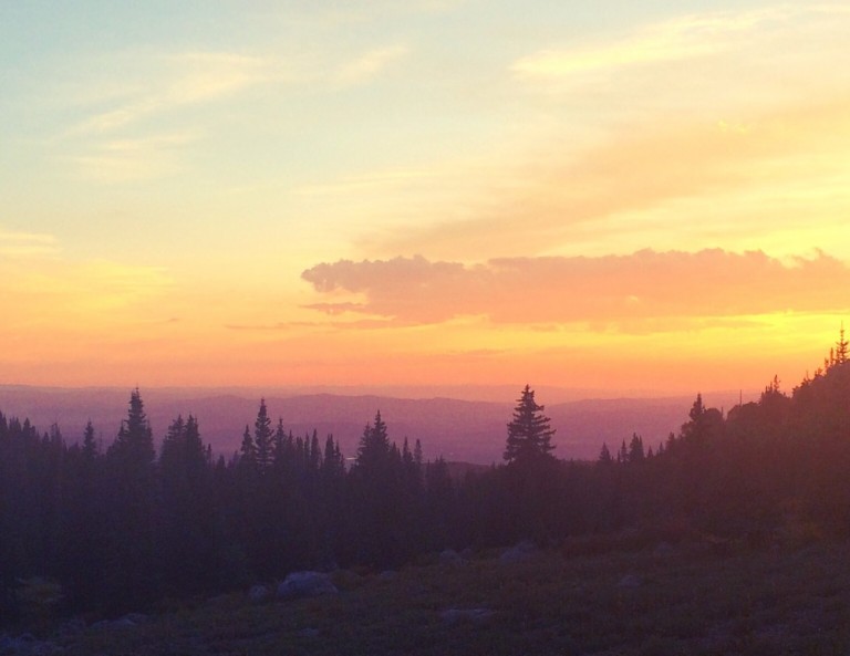 10 Mountain Backgrounds for Zoom Mountain Living